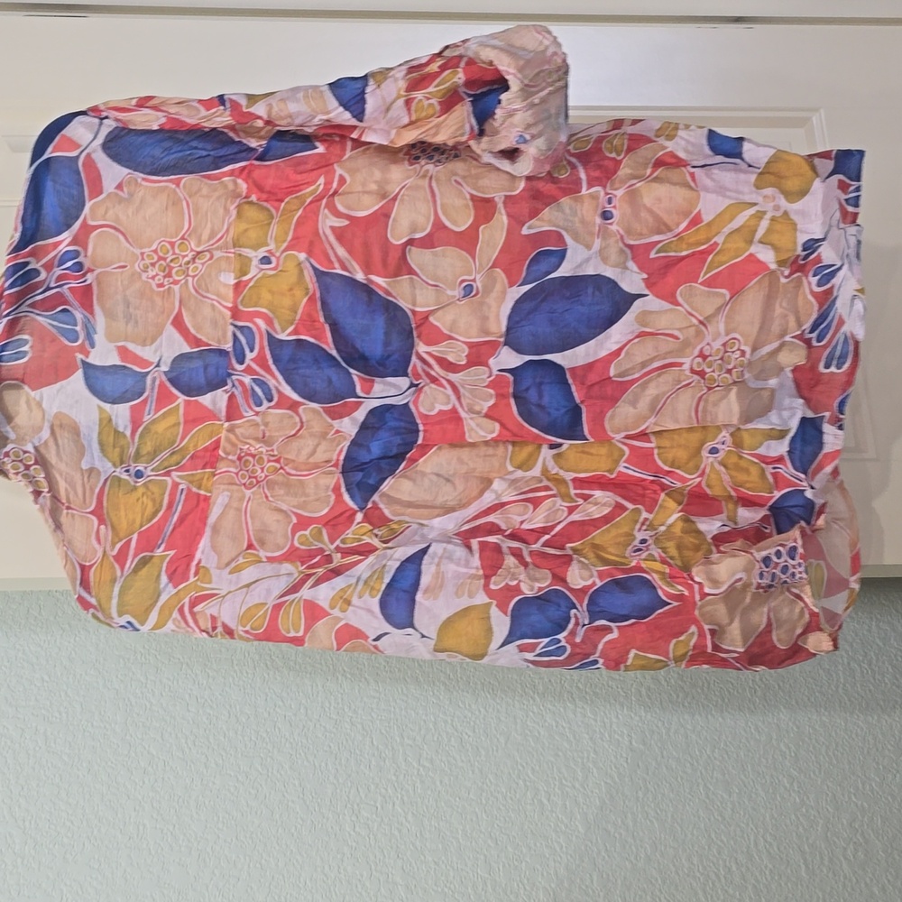 Light Weight Button Up - Picture 4 of 4